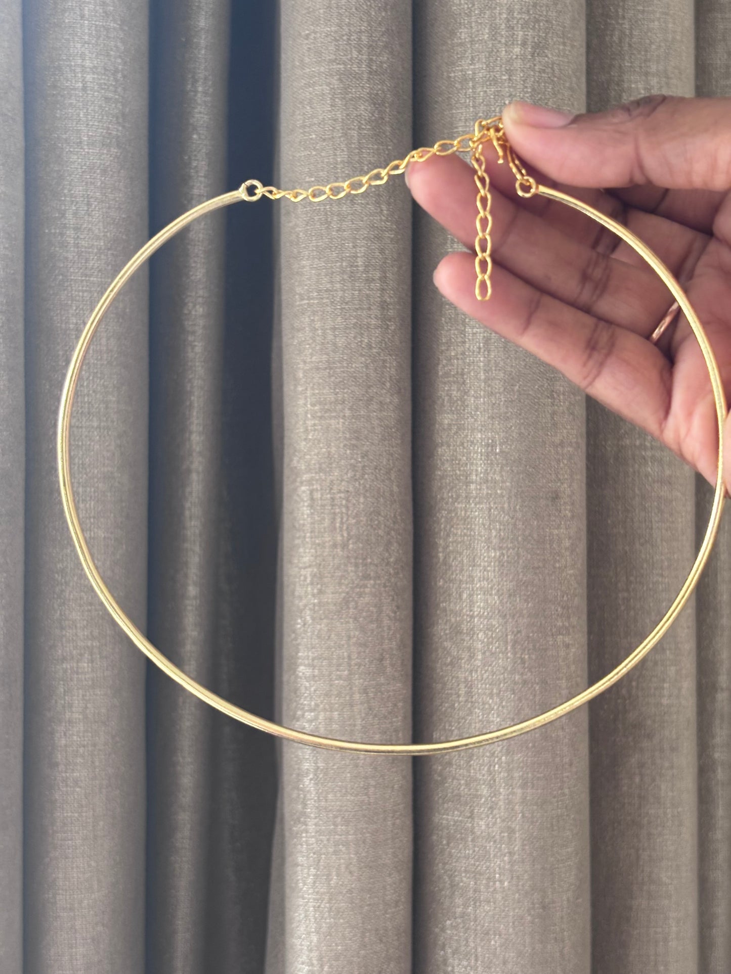Glam Glint Hasli Necklace
