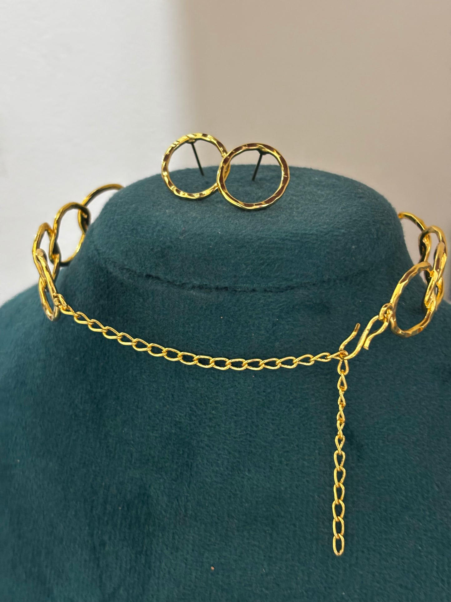 Glam Link Choker set