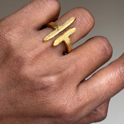 Glam Rea Brass ring