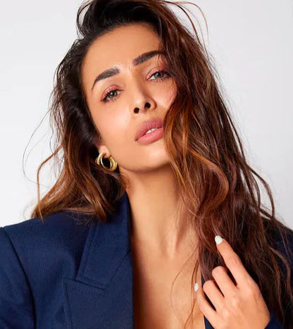 Aura Pearl brass hoop earrings