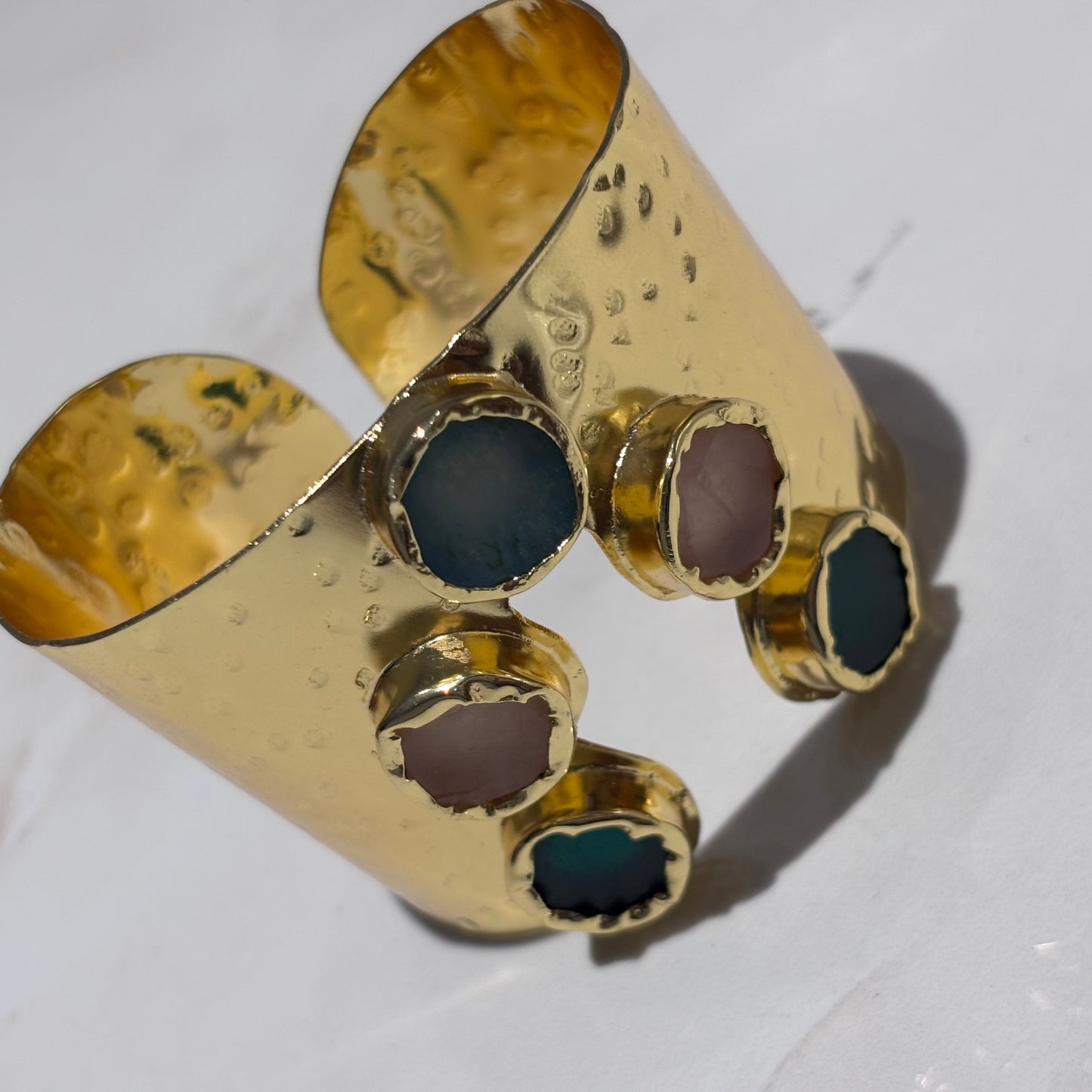 Glam Aurum Stone Hand cuff