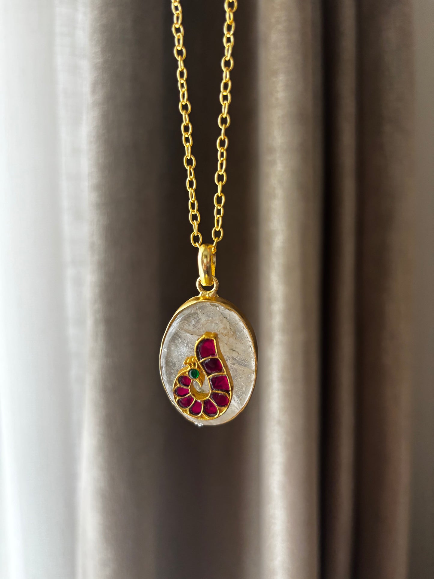 Harini pendant chain
