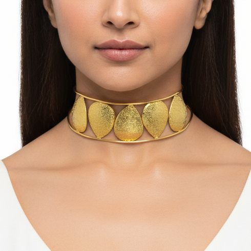 Bold Folia Choker