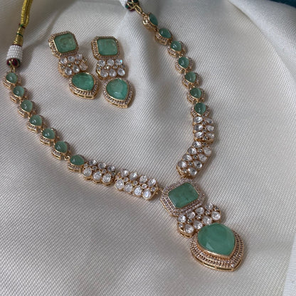 Nora Polki Necklace Set