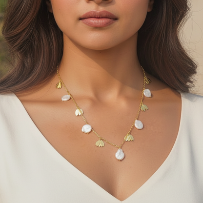 Ami Pearl Charm chain