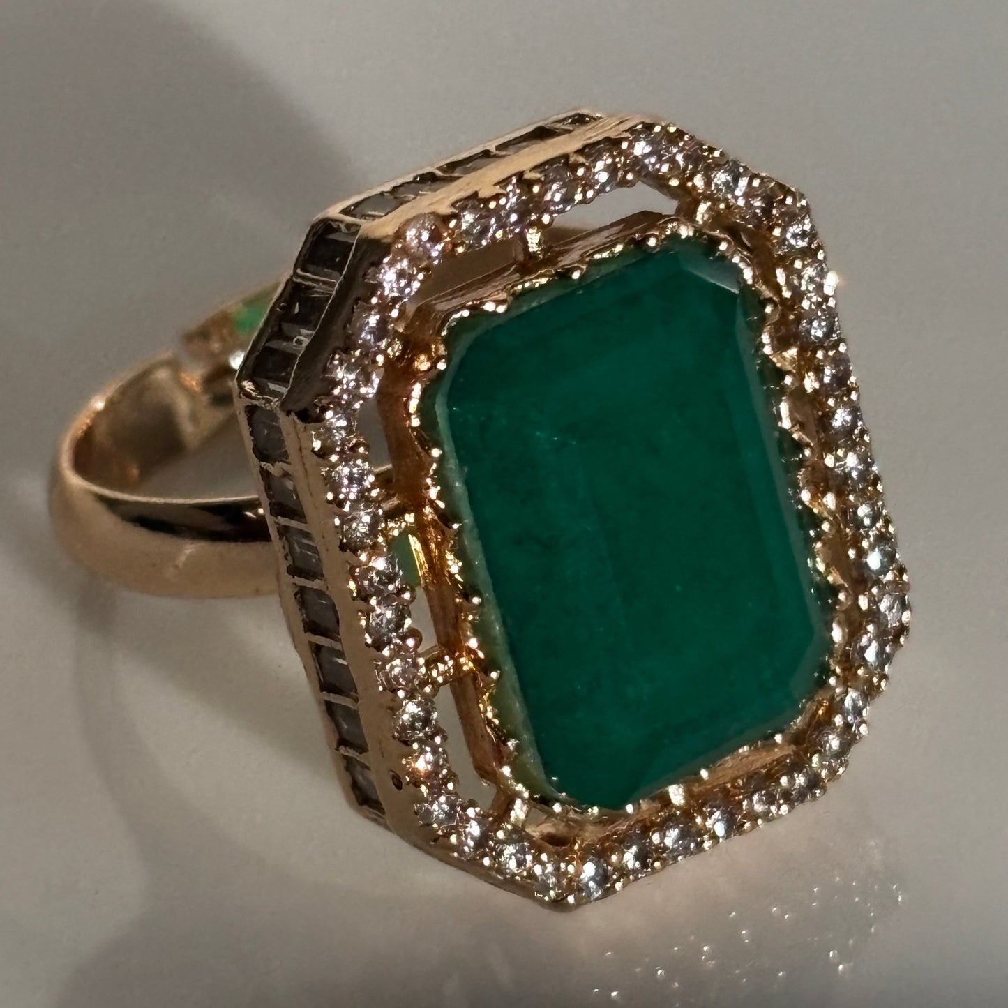 Jardin doublet ring
