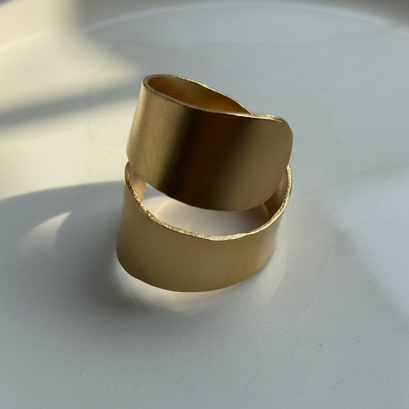 Glam Janet Brass ring