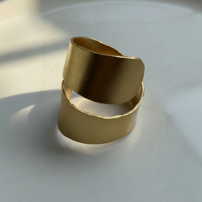Glam Janet Brass ring