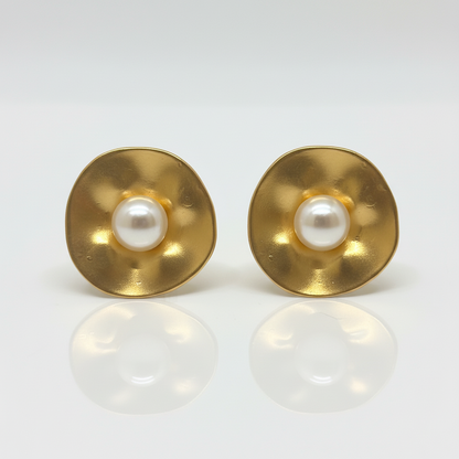 Eira brass studs