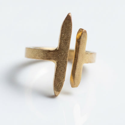 Glam Rea Brass ring