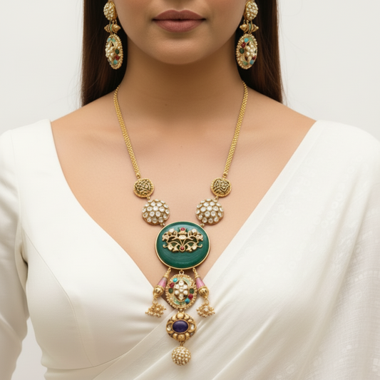 Aniq Necklace Set