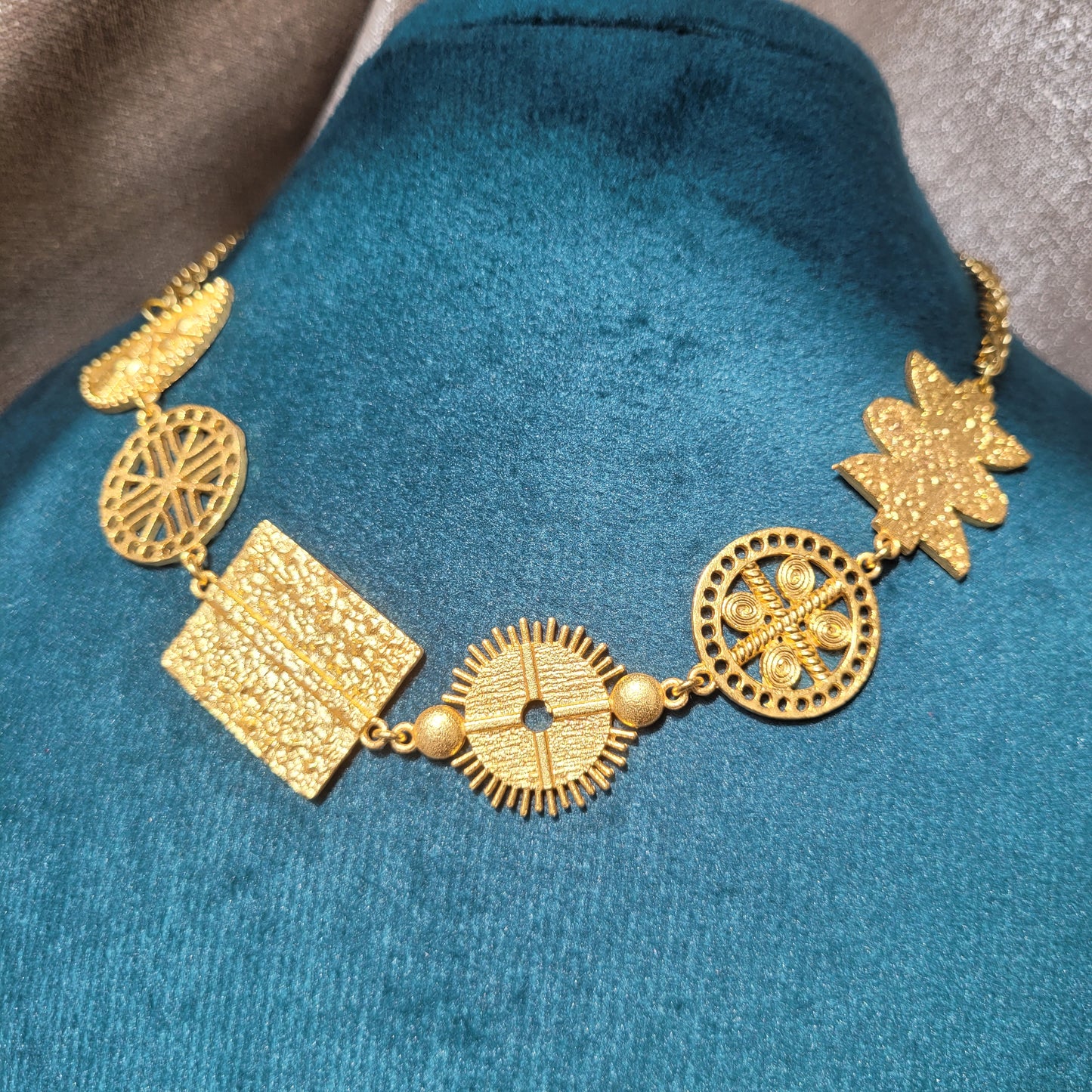 Glam Harappa Chain