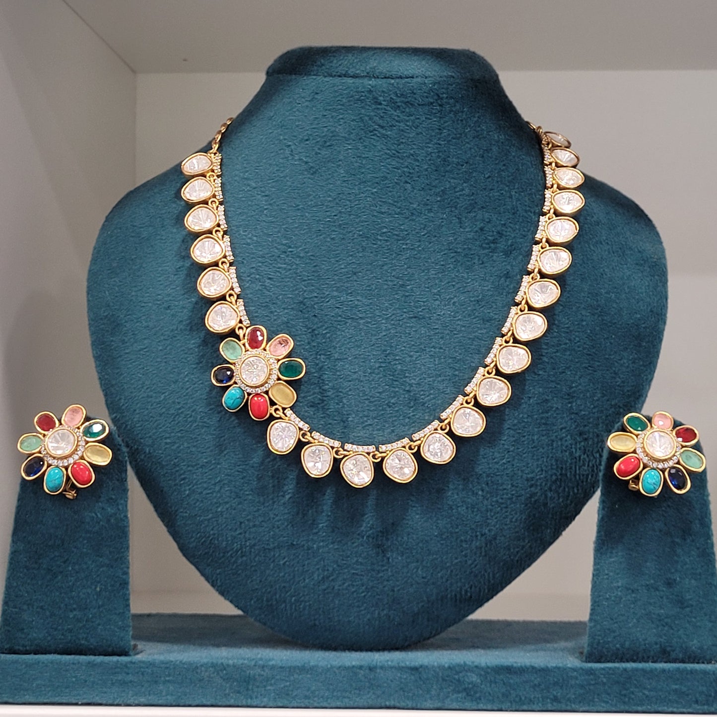 Tira Necklace Set
